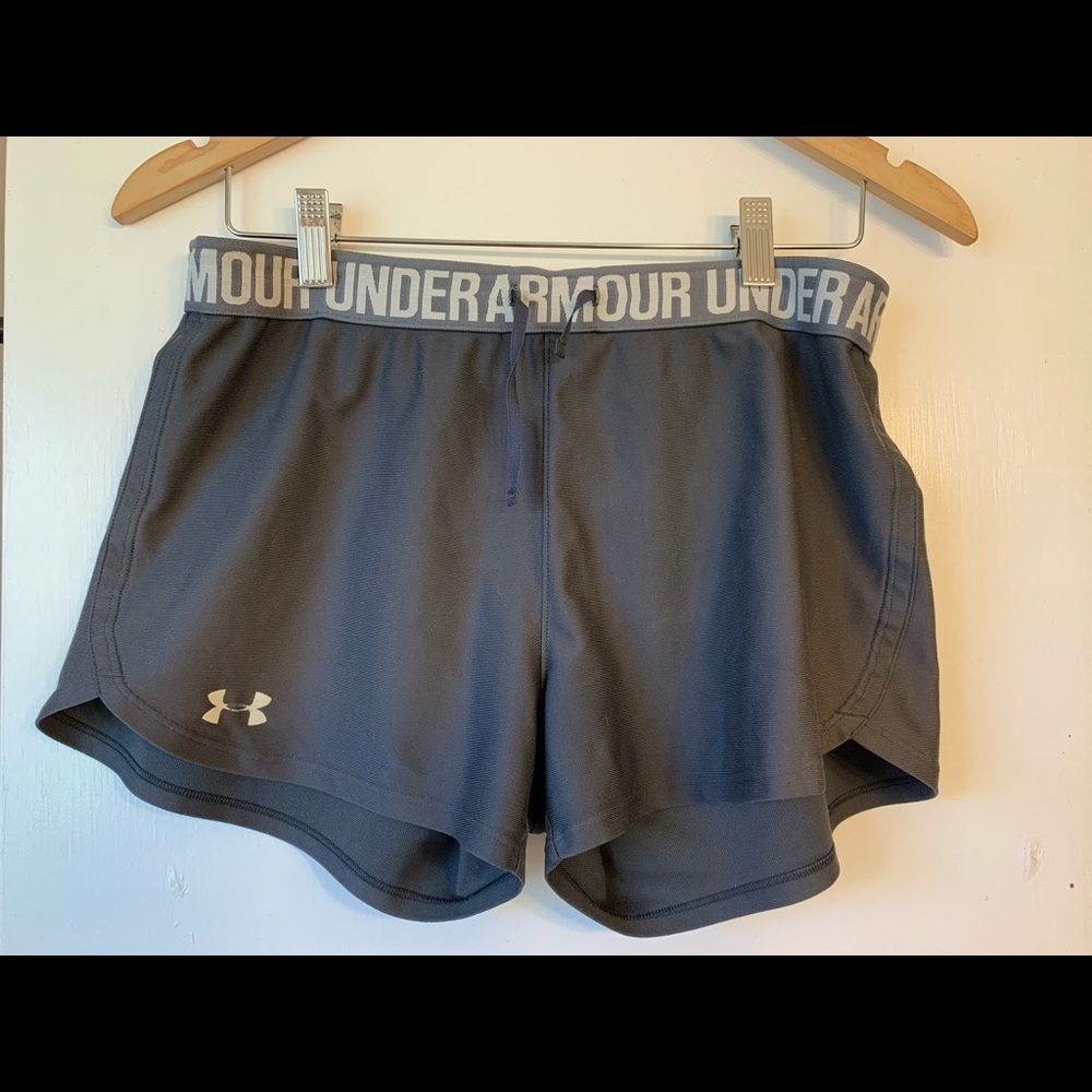 Grey under armor shorts